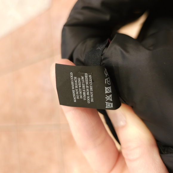 Greyson Black Puffer Vest Xs - Picture 12 of 12
